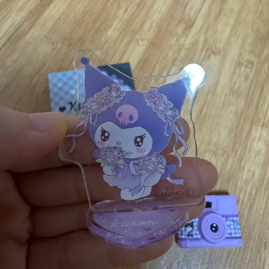 [BUNJANG] Kuromi Mini Camera Acrylic Stand Set / 쿠로미 아크릴 스탠드 미니 카메라 세트