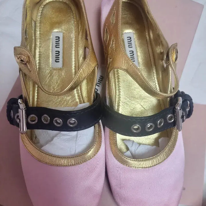 [BUNJANG] Miu Miu Pink Mary Jane Ballerina Flats - Size 36.5 / 정품)급처2번정도신은상태좋음!미우미우 핑크 메리제인 발레리나 플랫슈즈