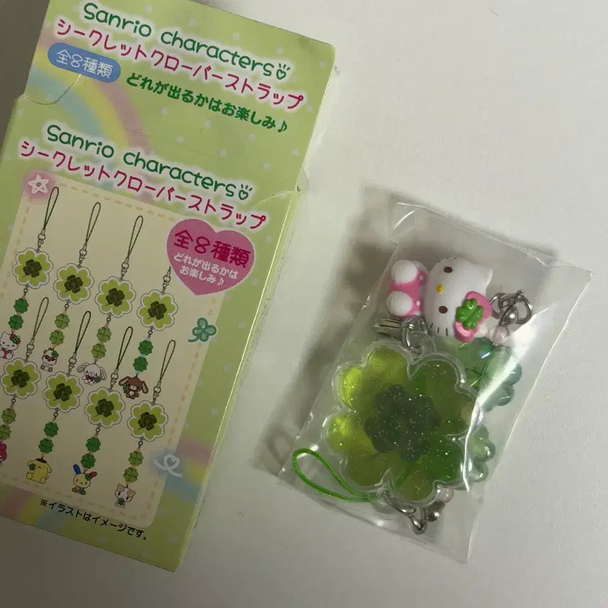 [BUNJANG] Sanrio Heisei Clover Strap Hello Kitty / 산리오 헤이세이 클로버 스트랩 헬로키티
