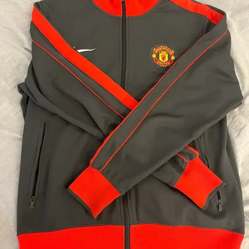 [BUNJANG] Nike x Manchester United Track Top / 나이키X맨체스터 유나이티드 트랙탑