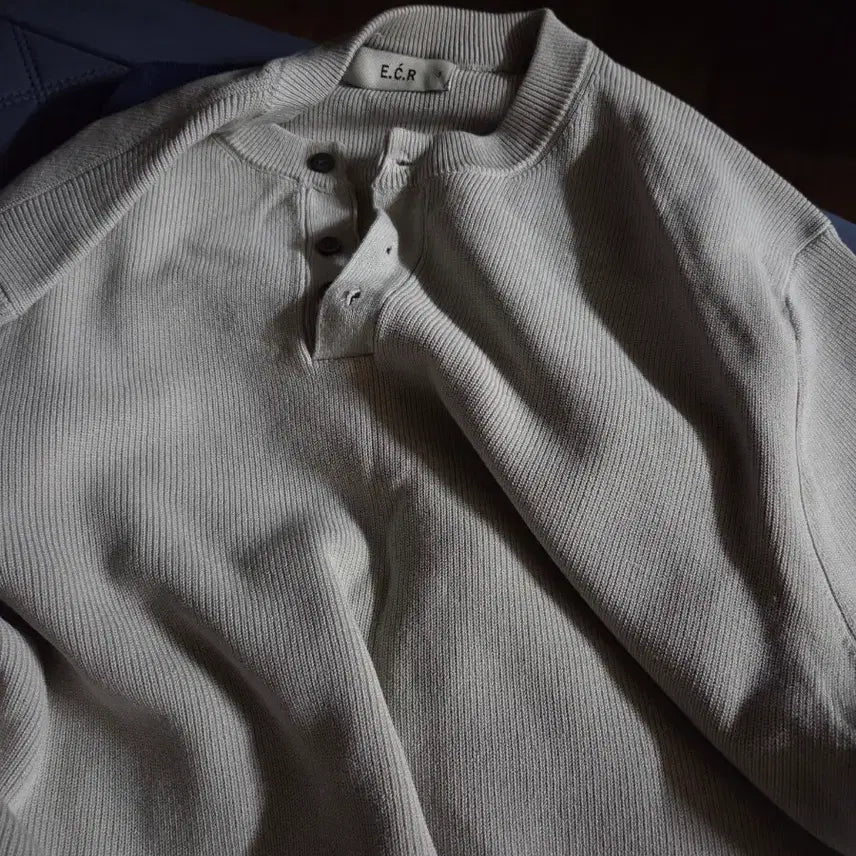 [BUNJANG] ECR Henry Neck Knit Short Sleeve T-Shirt - Grey / 이꼬르 헨리넥 니트 반팔  그레이