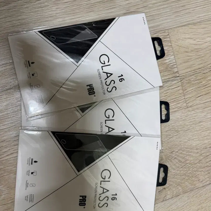 [BUNJANG] iPhone 16 Glass Screen Protector 3-Pack / 아이폰 16 GLASS 액정 보호 필름 3개