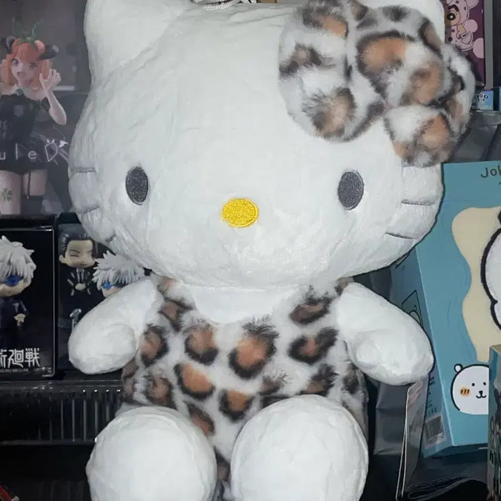 [BUNJANG] Hello Kitty Leopard Pattern Large Plush Doll (30cm) / 헬로키티 레오파드 호피 인형 30cm 대형