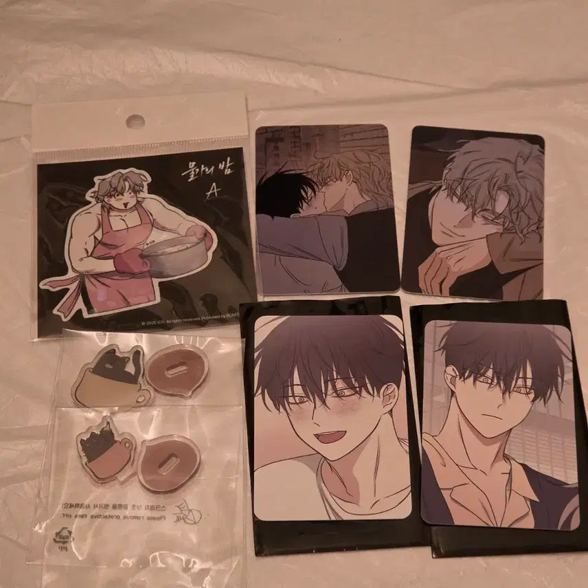 [BUNJANG] Mulbam Mulgaeui Bam Mini Acrylic Stand, Photocard, Sticker Bundle Set / 물밤 물가의밤 미니아크릴 , 포카, 스티커