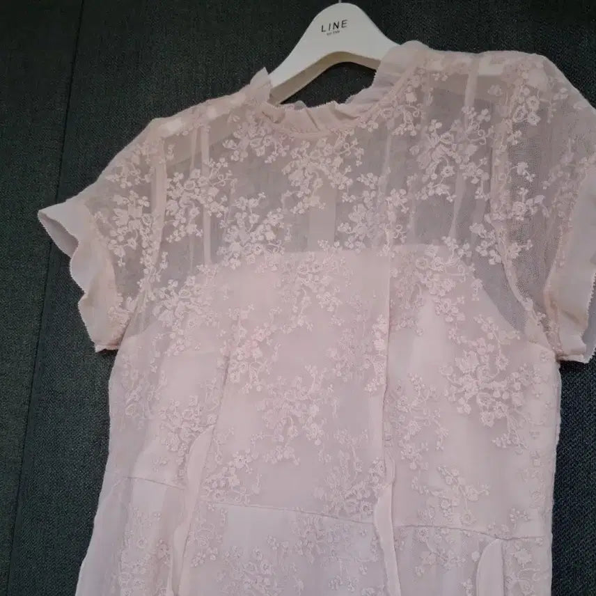 [SOLD OUT] 새상품급)자수 드레스