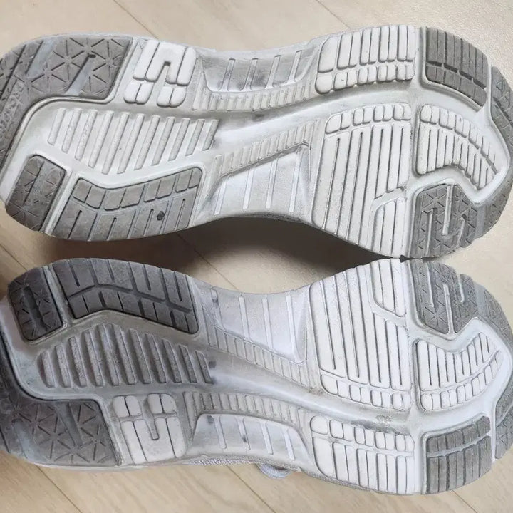 [BUNJANG] Pro-Specs Sneakers Size 240 / 프로스펙스 운동화 240