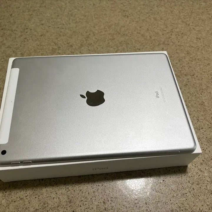 [BUNJANG] Apple iPad 9th Gen 256GB Cellular Silver / 아이패드 9세대 256GB 셀룰러 (실버)