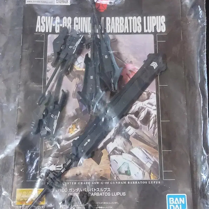 [BUNJANG] Bandai MG Barbatos Lupus Gundam Model Kit with Delphi Decals / 반다이 MG 발바토스 루프스 건담 + 델피데칼 완성품 팝니다