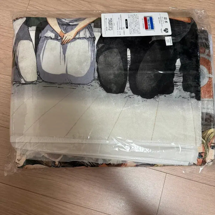[BUNJANG] Attack on Titan Tokyo Station Collaboration Blanket / 진격의거인 도쿄역 콜라보 담요