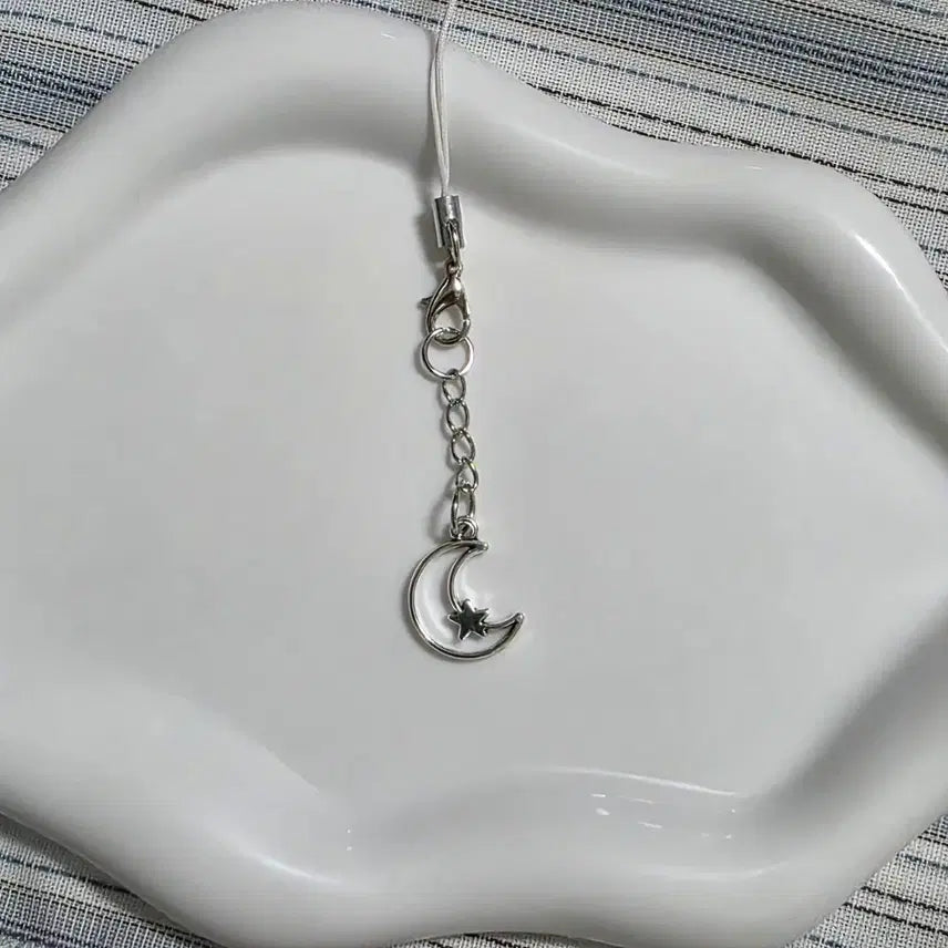 [BUNJANG] Simple Keychain (Moon, Star, Heart) / 심플 키링 (달, 별, 하트)