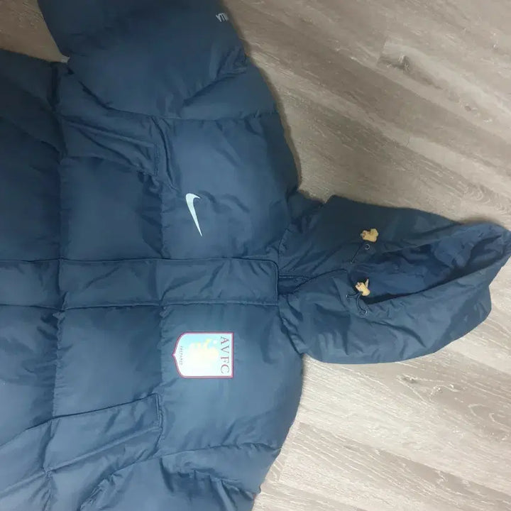 [BUNJANG] Nike Aston Villa Padded Jacket Navy L / 나이키 아스톤빌라 패딩 L