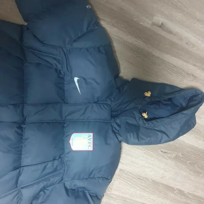 [BUNJANG] Nike Aston Villa Padded Jacket Navy L / 나이키 아스톤빌라 패딩 L