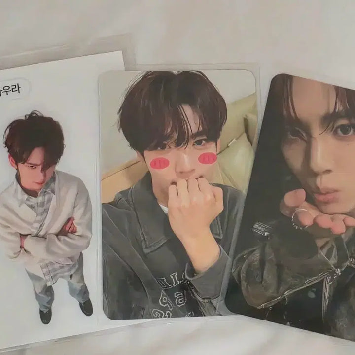 [BUNJANG] Han Yu Jin Workshop Photocard Set (Weeks 2 &amp; 3) with Sticker Pack / 한유진 공방포카 팝니다 2.3주차+띠부실 덤