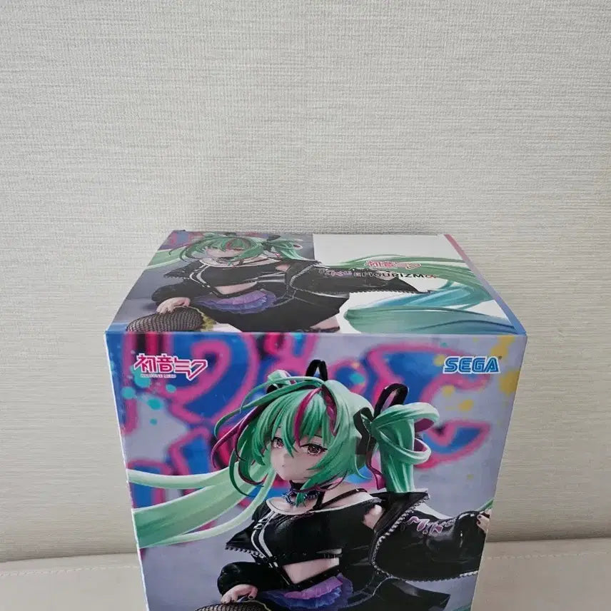 [BUNJANG] Sega Hatsune Miku Punk Figure (Sealed) / (미개봉)세가 하츠네 미쿠 펑크 피규어