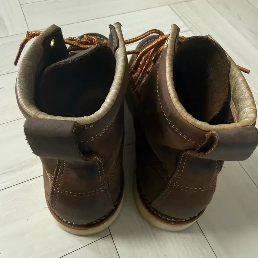 [BUNJANG] Thorogood Moc Toe Boots Brown US 8.5 / 쏘로굿 목토 부츠 브라운 265