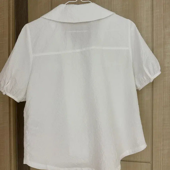 [BUNJANG] Plastic Island White Blouse / [플라스틱아일랜드] 화이트 블라우스
