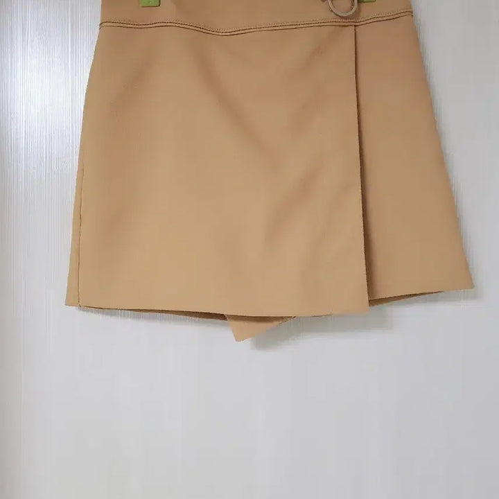 [SOLD OUT] 잇미샤 베이지 여성 반바지