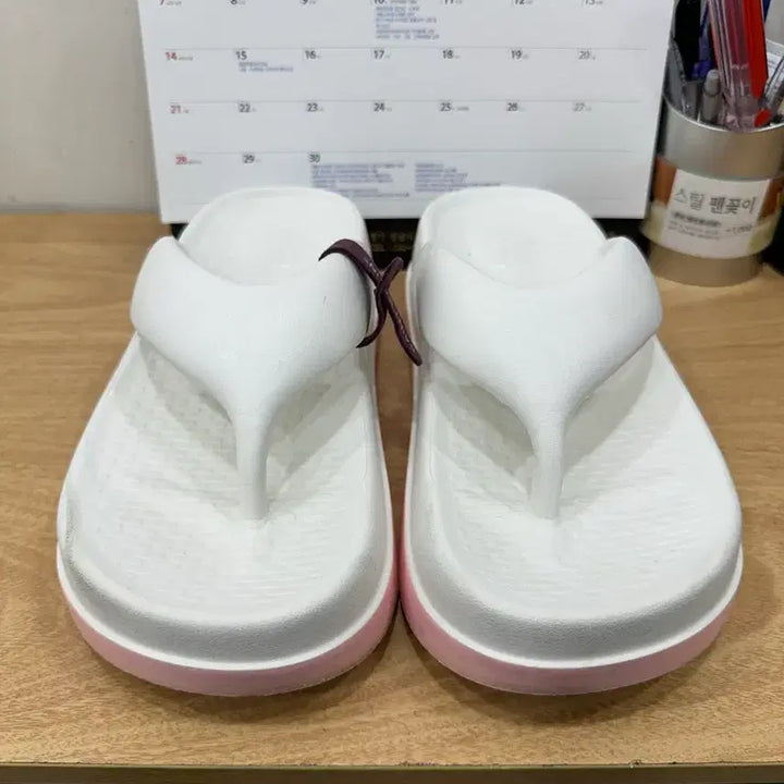 [BUNJANG] Saint Satin Platform Flip-Flops (250mm) / (후기2,064)세인트새틴 키높이 쪼리(250mm/235-240mm추천)