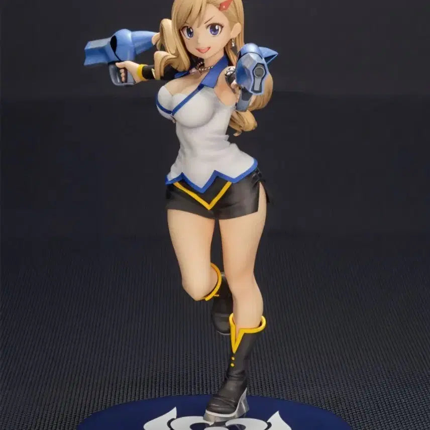 [BUNJANG] Eden Zero Rebecca Figure / 에덴즈 제로 레베카 피규어