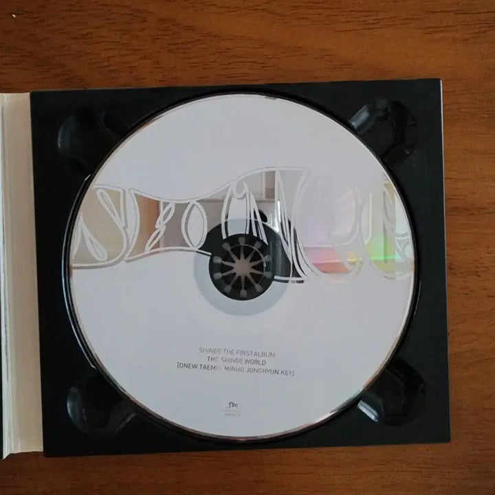 [BUNJANG] SHINee SHINee WORLD Album CD / 샤이니 SHINee SHINee WORLD 앨범 CD