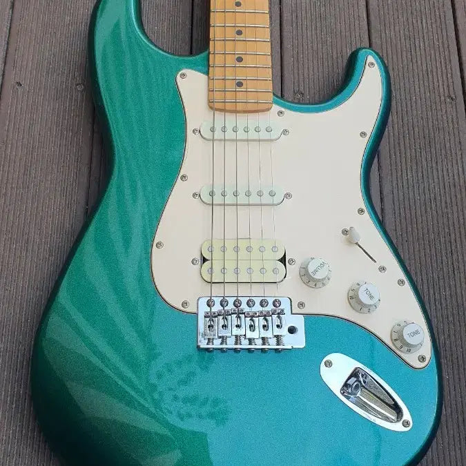 [BUNJANG] Lunas Seracente Electric Guitar Beginner / 루나스 일렉기타 세라센트 입문용 