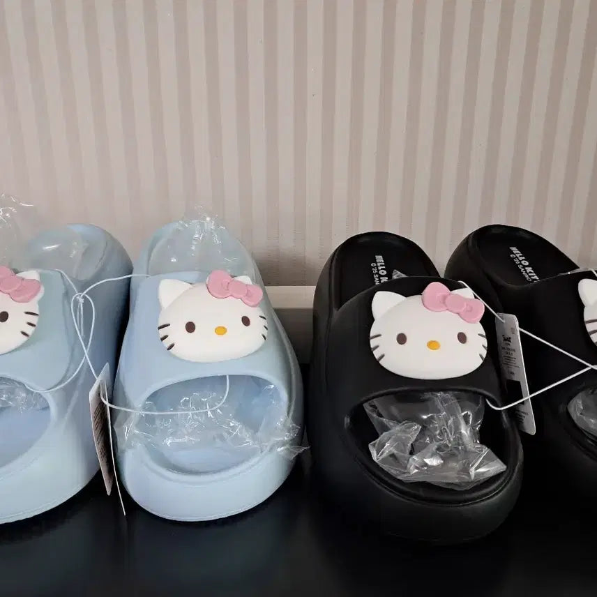 [BUNJANG] Sanrio Hello Kitty Platform Mule Sandals (Blue/Black, Size 250) / 산리오 헬로키티 통굽 뮬 슬리퍼 샌들 블루/블랙 250 새상품