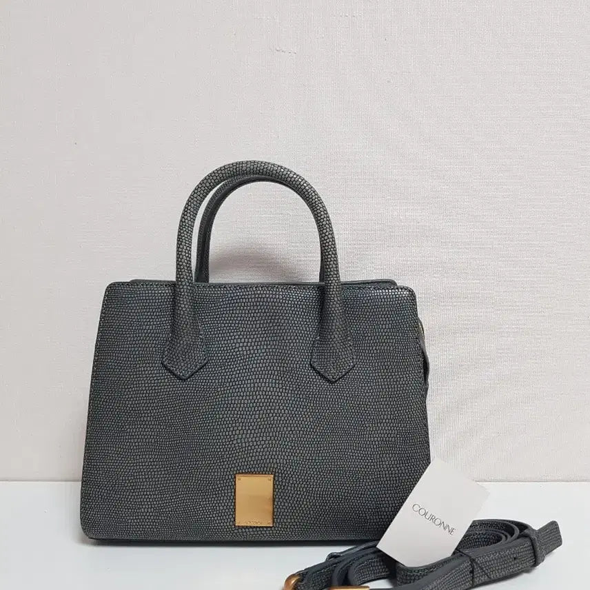 [BUNJANG] Couronne Leather Crossbody &amp; Tote Bag / 쿠론 크로스 겸 토드백 ㅡ 실착 5회미만