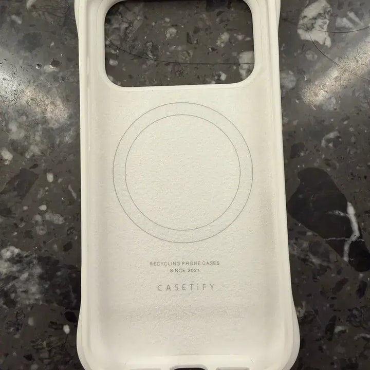 [BUNJANG] CASETiFY Reflip Case White iPhone 17 Pro / 아이폰17프로 케이스티파이 리플케이스 화이트