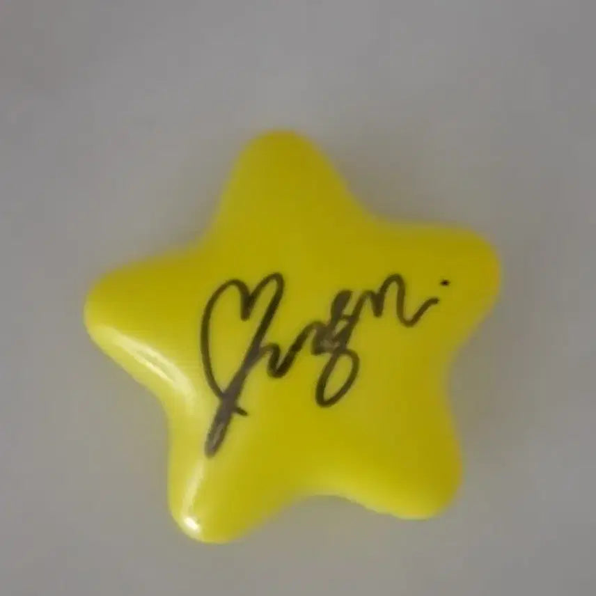 [BUNJANG] NCT WISH YUSHI Autographed Ball / 엔시티위시 유우시 싸인볼