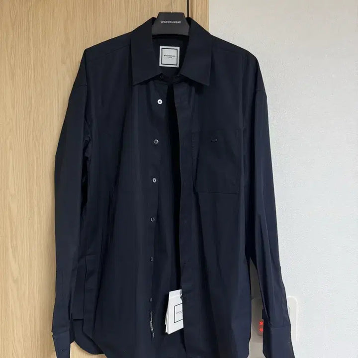 [BUNJANG] Wooyoungmi 25FW Cotton Back Logo Shirt Navy / [52] 25FW 우영미 코튼 백로고 셔츠 네이비 새상품
