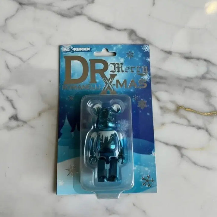 [BUNJANG] Bearbrick Dr. Romanelli Christmas Version Sealed / 베어브릭 크리스마스 3개월전! 미개봉 닥터로마넬리 크리스마스버전 팝니다.