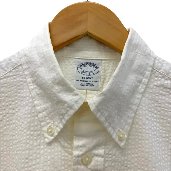 [BUNJANG] Brooks Brothers Seersucker Pocket Short Sleeve Shirt White (S) / 브룩스브라더스 시어서커 포켓 반팔 셔츠 화이트(S/국내95)