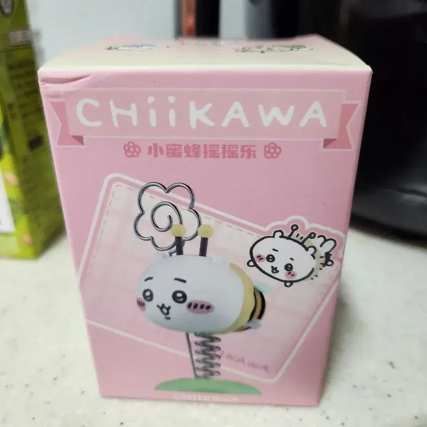 [BUNJANG] Chiikawa Wobbly Bee Figure (Sealed) / 미개봉 치이카와 흔들흔들 꿀벌 피규어