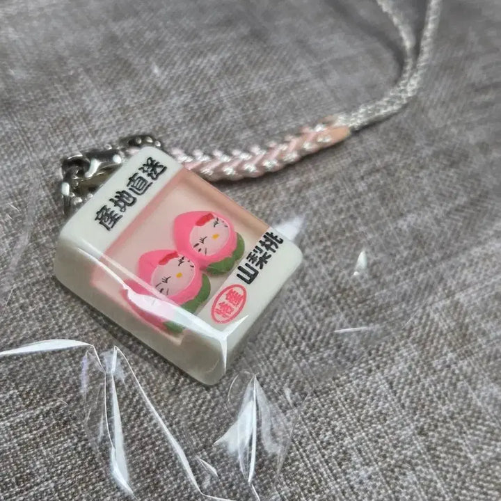 [BUNJANG] Sanrio Regional Limited Kitty Peach Clear Cube Strap / 고전 지역한정키티 산지직송 클리어 큐브 복숭아 스트랩
