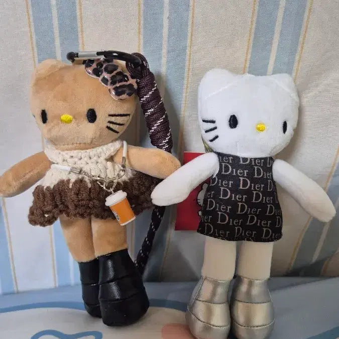 [BUNJANG] One Piece Long Hello Kitty Keychain Set / 원피스롱키티 키링 새상품