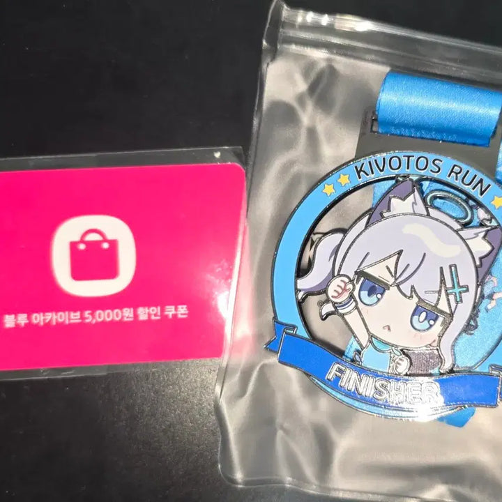 [BUNJANG] Blue Archive Kiotus Run Medal &amp; Merchandise Bundle Set / 블루아카이브 키보토스런 메달,굿즈 일괄