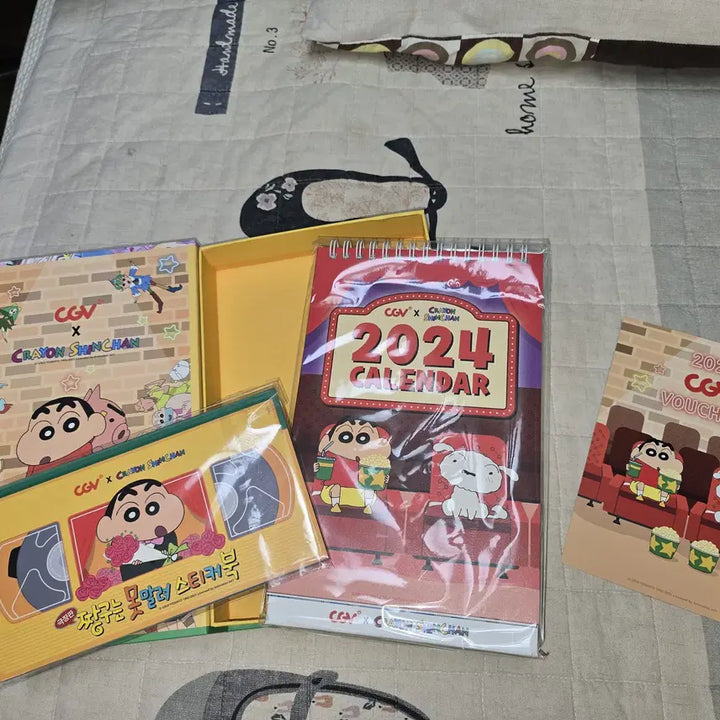 [BUNJANG] Crayon Shin-chan 2024 CGV Calendar Limited Edition / 2024 짱구 CGV 캘린더 한정판