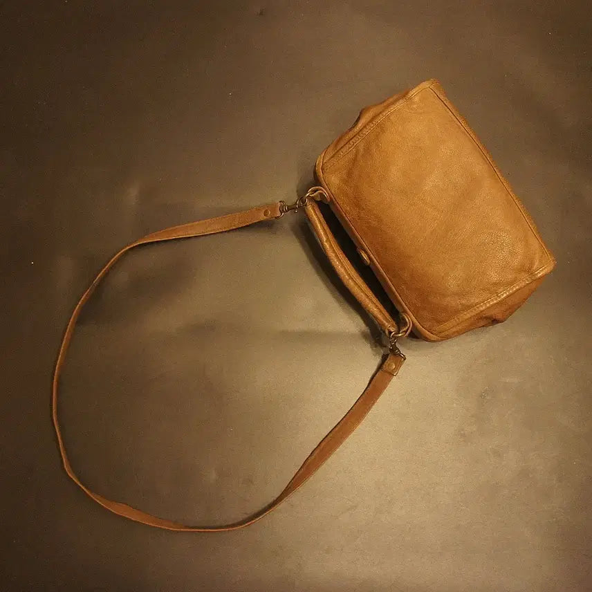 [BUNJANG] Vintage Leather Crossbody Tote Bag / Q430 크로스백 크로스가방 레더백 빈티지 가죽가방 레더가방 토트백