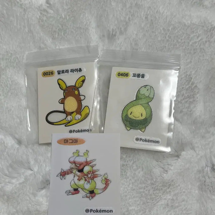 [BUNJANG] Pokemon Stickers (74 pcs) Bundle / 포켓몬 띠부씰 75장 일괄 피카츄 라이츄 30주년