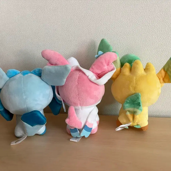 [BUNJANG] Eeveelution Sylveon Glaceon Leafeon Bundle Set / 이브이돌즈 님피아 글레이시아 리피아