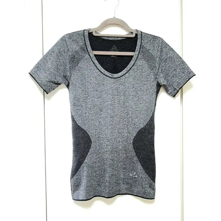 [BUNJANG] Murex Functional Short Sleeve T-Shirt (Size S) / 뮤렉스 기능성 반팔 티셔츠(S사이즈)