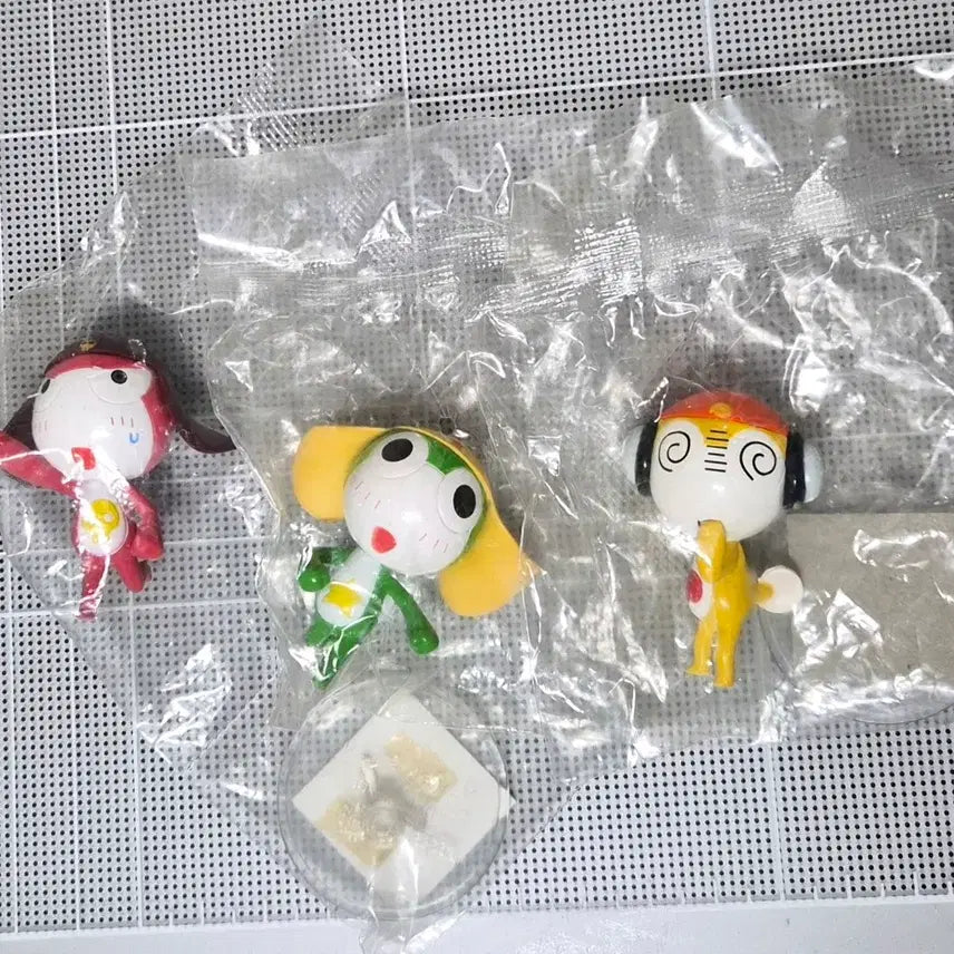 [BUNJANG] Keroro Chibi Gashapon Figures - Giroro, Keroro, Kululu / 꼬마 치비 어린시절 쿠루루 캬라셀 피규어