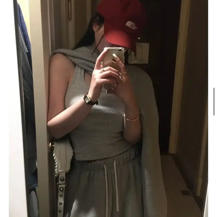 [BUNJANG] Baydelli Striped Halterneck Tank Top / 베이델리 단가라 홀터넥 나시