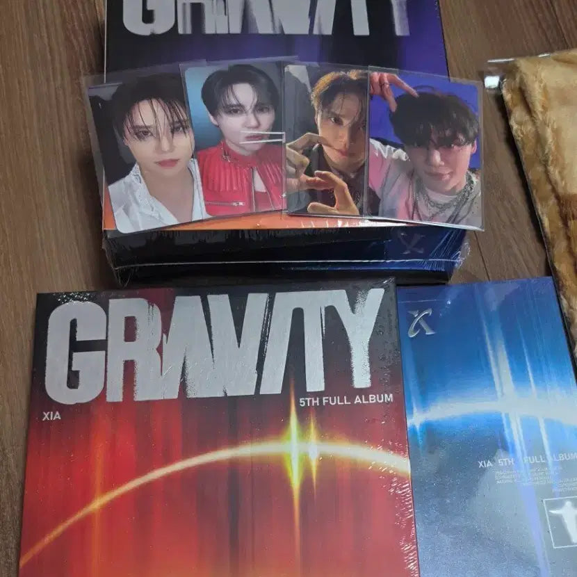 [BUNJANG] Kim Junsu (XIA) GRAVITY Album Bundle Set / 김준수 시아준수 미개봉 앨범 일괄양도