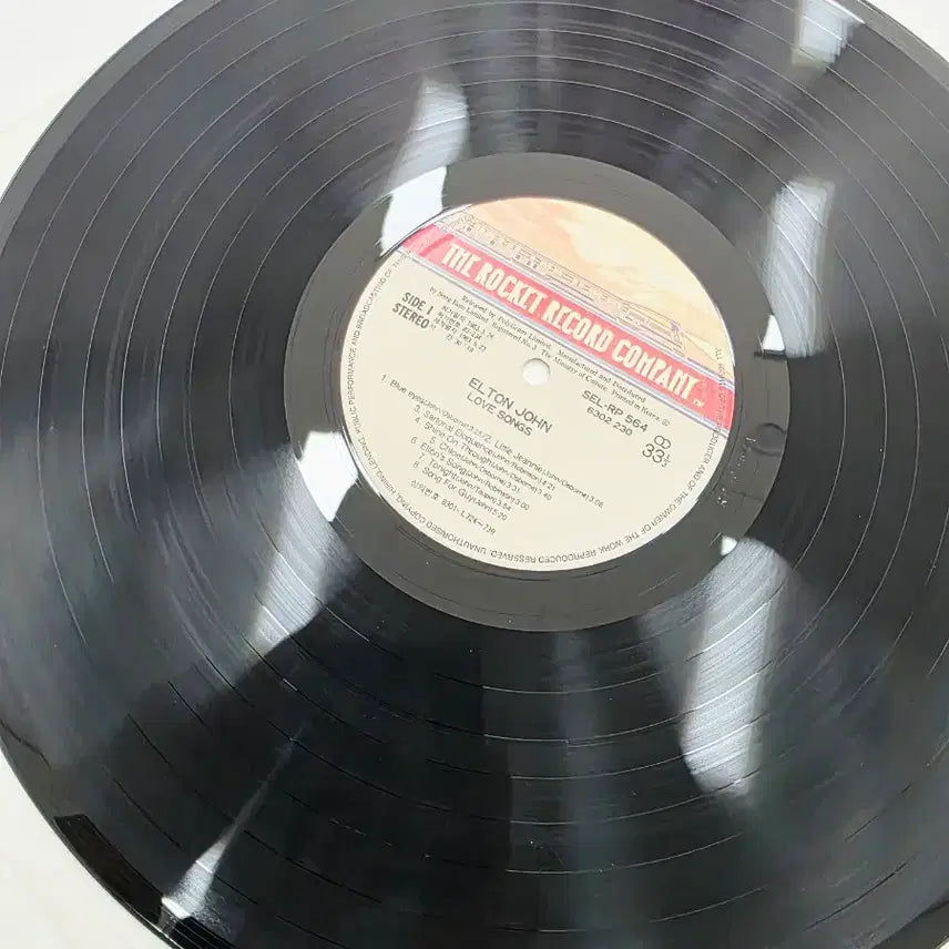 [BUNJANG] Elton John Love Songs LP Album / 엘튼 존 러브 송 LP 앨범