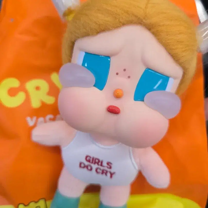 [BUNJANG] CryBaby Vacation Diary Series Splash Doll Keychain / 크라이베이비 휴가일기 시리즈 첨벙첨벙 인형키링 판매합니다.