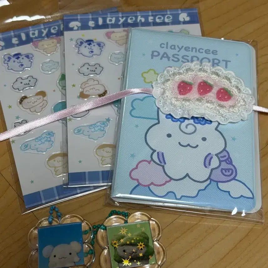 [BUNJANG] Cloud Cream Strawberry Eye Mask &amp; Clayencee Goods Set / 클라우드 크림 아이마스크+작가님 굿즈 세트