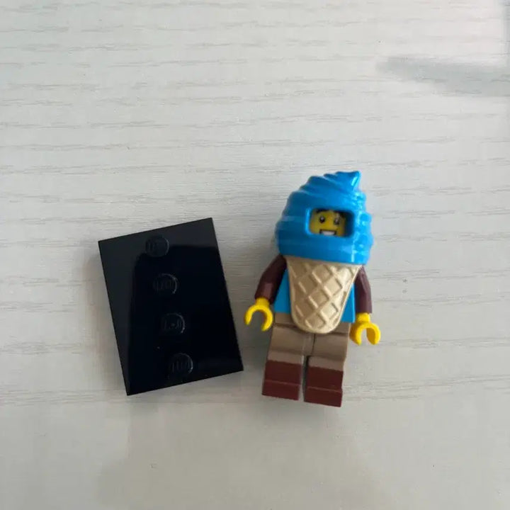 [BUNJANG] LEGO Minifigure Ice Cream Vendor / 레고 미피 아이스크림 알바