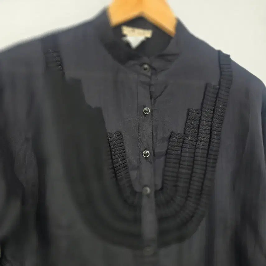 [BUNJANG] Chic Gallery Black Frill Silk Blouse / 블랙 프릴 실크 블라우스