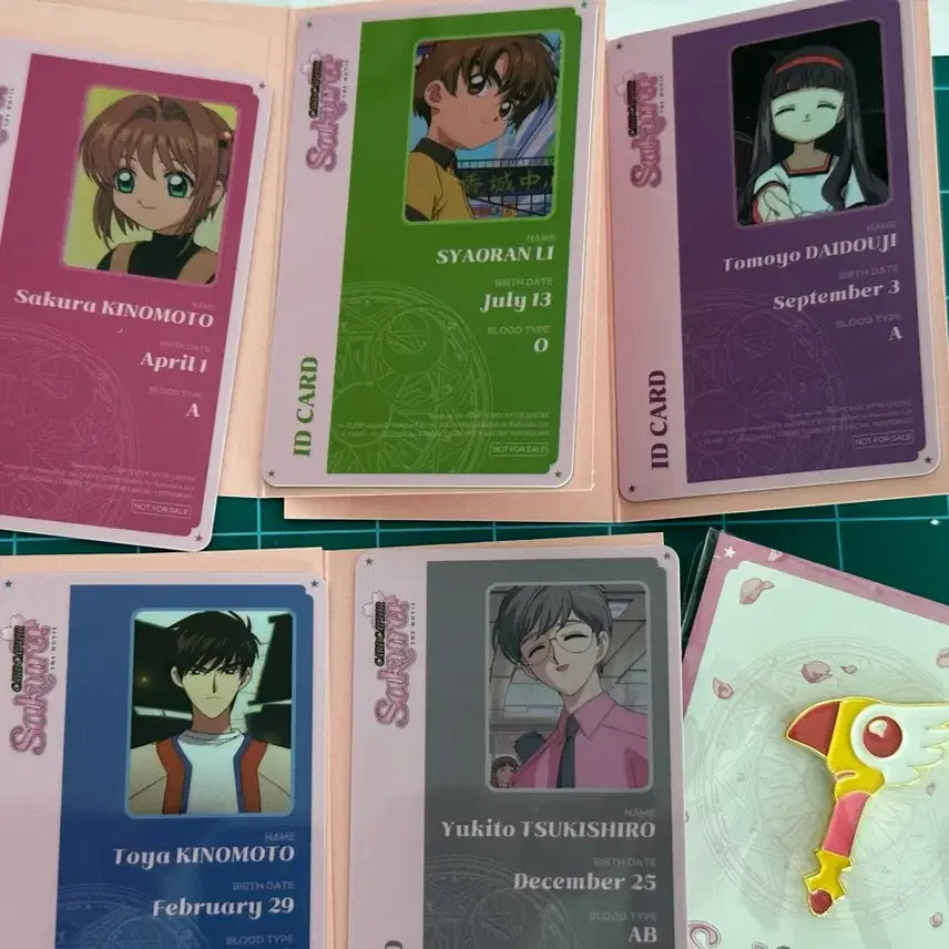[BUNJANG] Cardcaptor Sakura ID Card Set &amp; Magic Wand Metal Badge / 메가박스 카드캡터 사쿠라 ID 카드 세트 / 마법봉 금속 뱃지